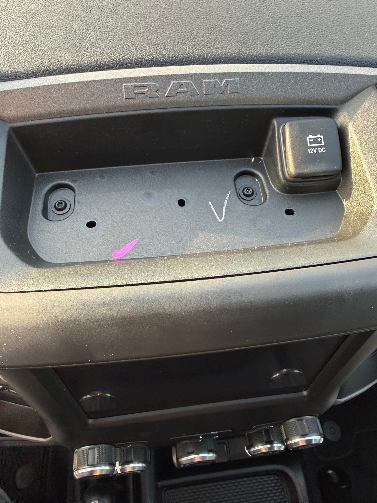 2019–2026 Ram 1500, 2500 & 3500 Starlink Mini Dash Mount